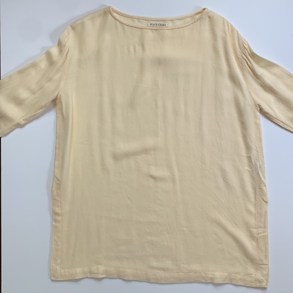 Black Crane Long Sleeve Slit Top Cream Small - Picture 3 of 14